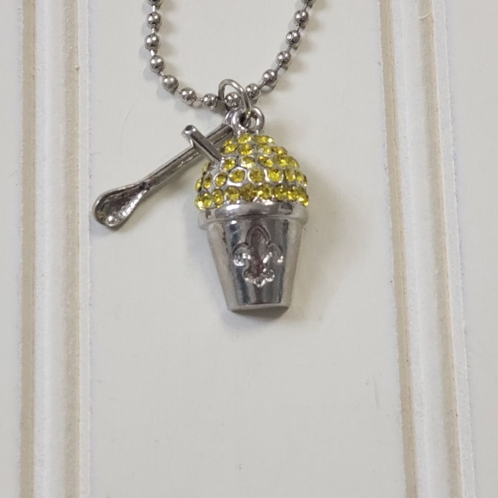 New Orleans snowball necklace 💥